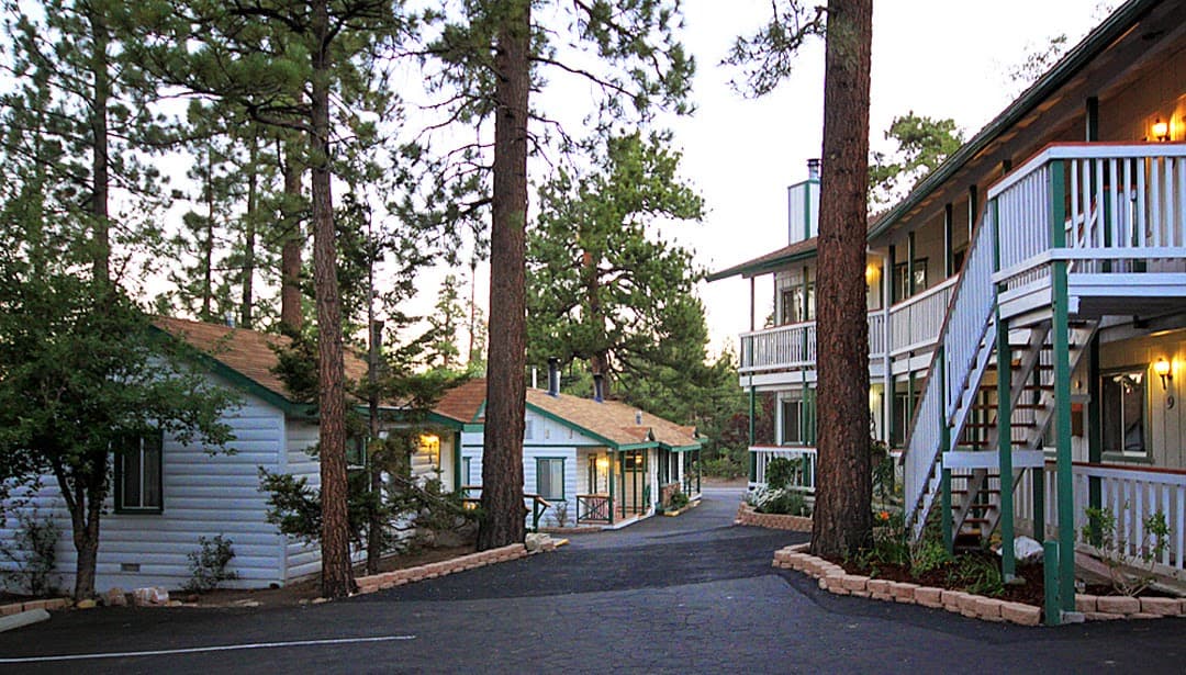 Hillcrest Suites & Cabins, Hotel in Big Bear Lake