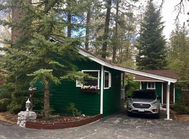 Big Bear Manor Jacuzzi Cabins, Hotel in Big Bear Lake