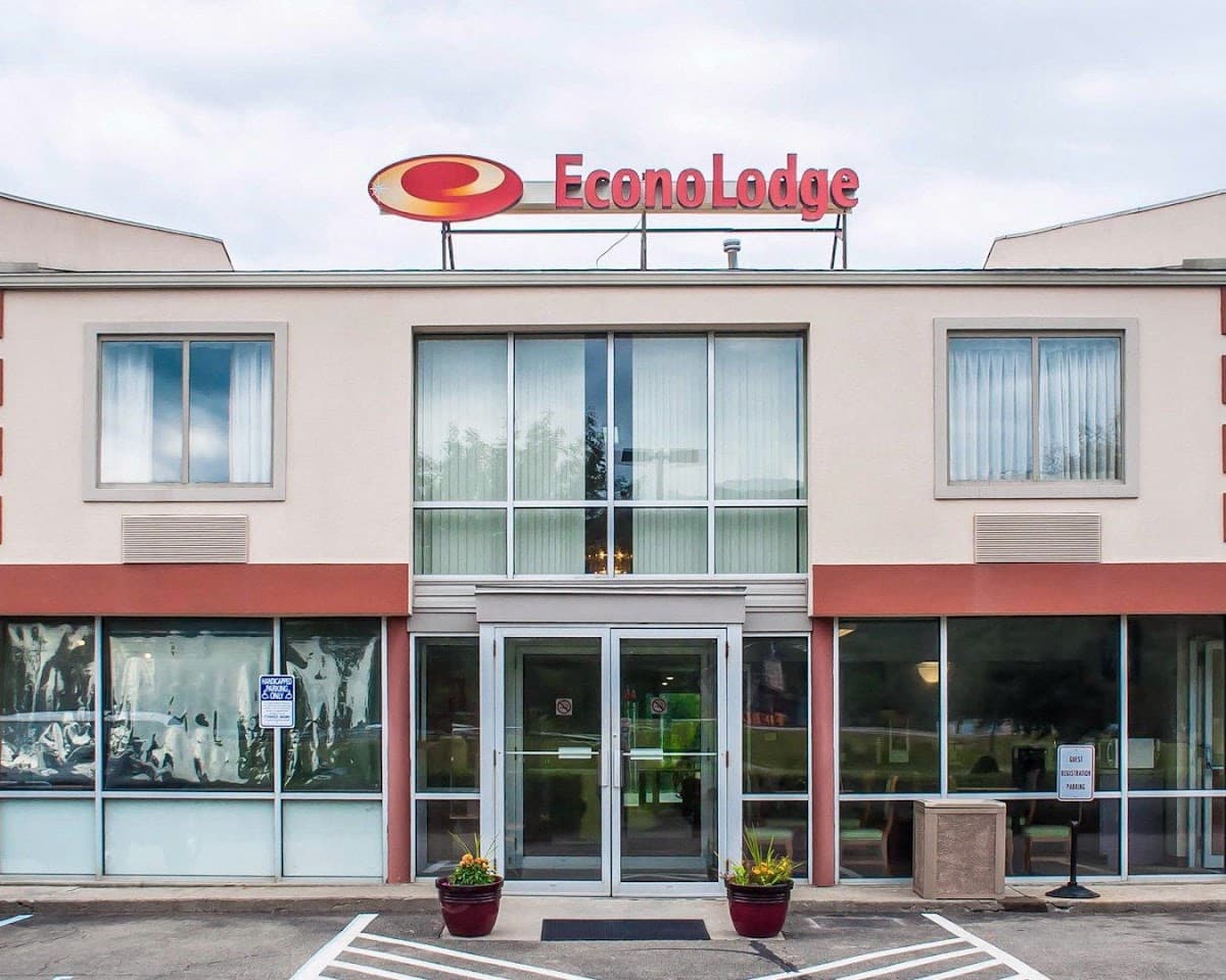 Econo Lodge Elmira-Corning, Hotel in Big Flats Airport