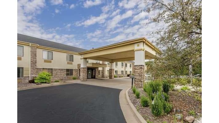 Comfort Inn & Suites Black River Falls I-94, Hotel in Black River Falls