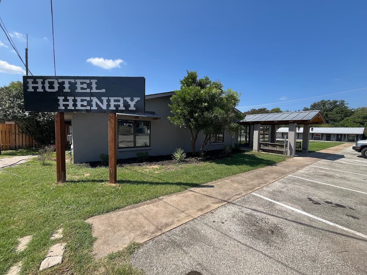 Hotel Henry, Hotel in Blanco