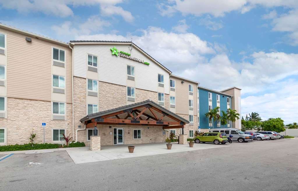 Extended Stay America Select Suites- Deerfield Beach, Aparthotel in Tedder