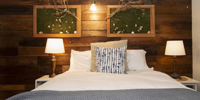 Smiley's Saloon Hotel - Double Room, Hotel in Bolinas