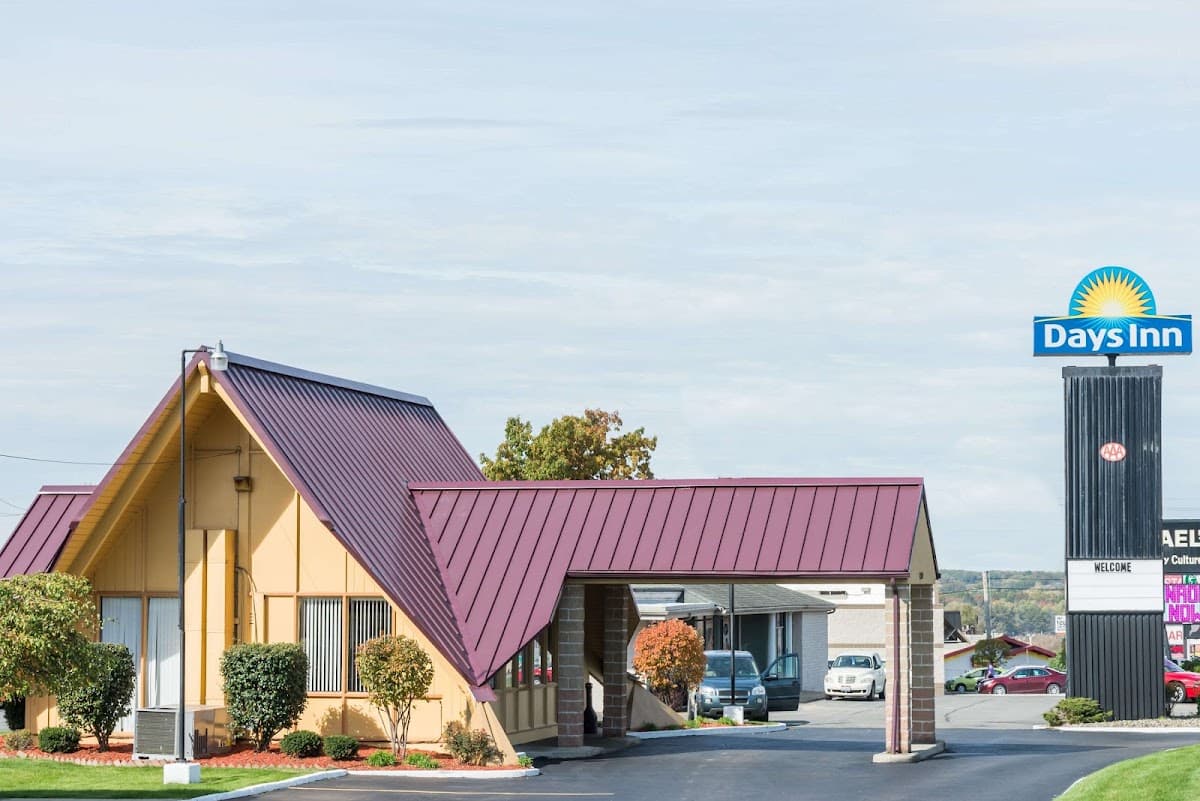 Days Inn by Wyndham Niles, Hotel in McKinley Heights