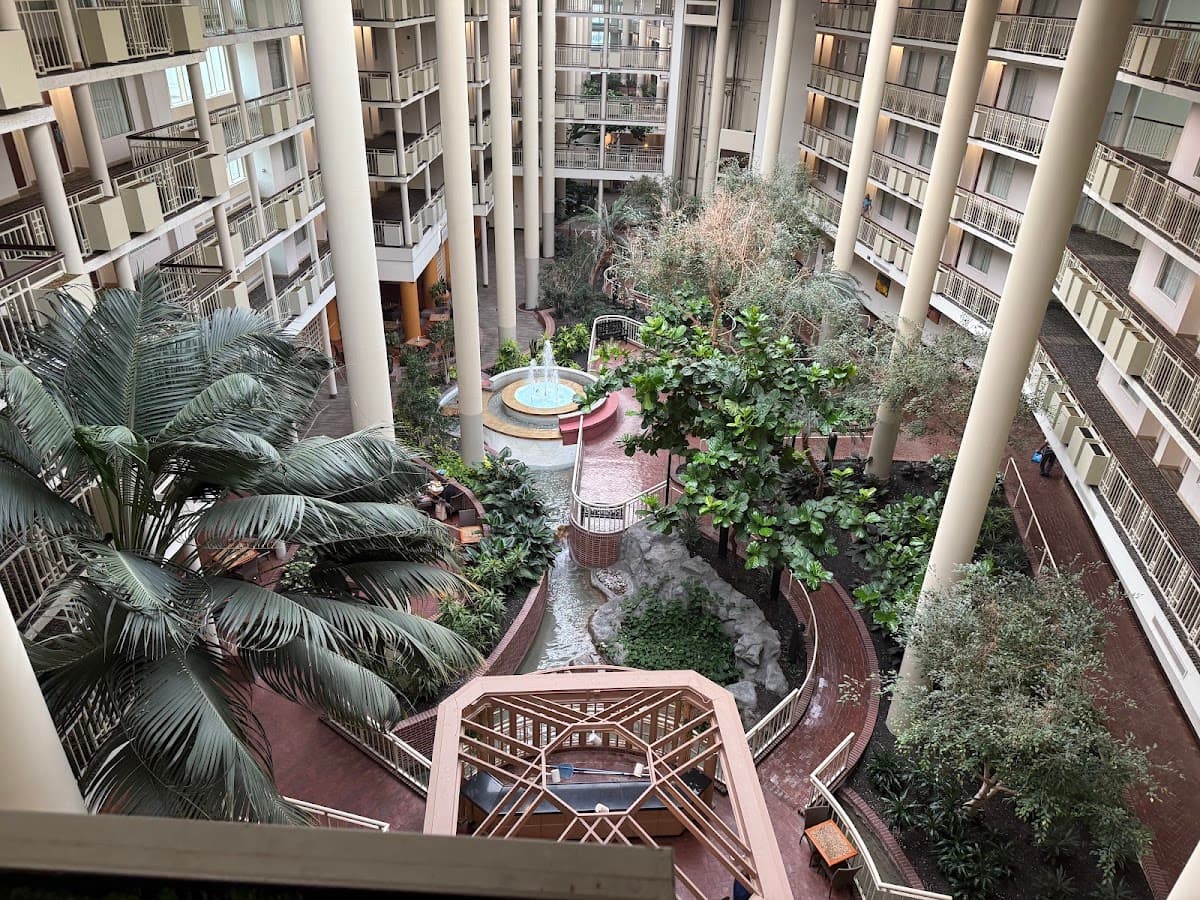Mi trabajo, Hotel in Parsippany