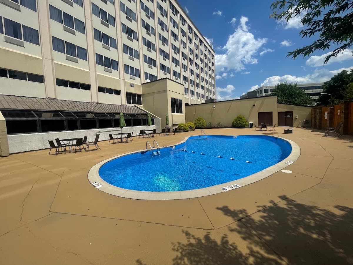 Brandywine Plaza Convention Center, Hotel in Claymont