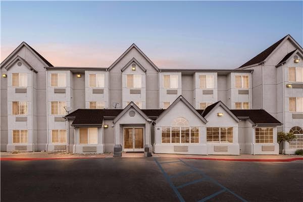 Comfort Inn & Suites Salinas City Center Area, Hotel in Salinas