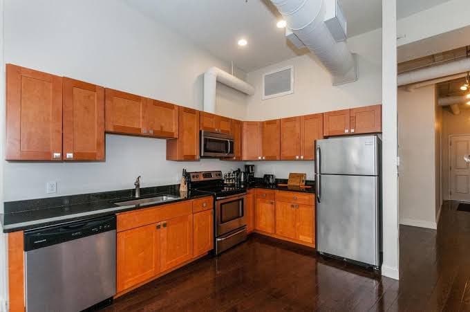 BOS003 2 Bedroom Apartment By Senstay, Hotel in Boston