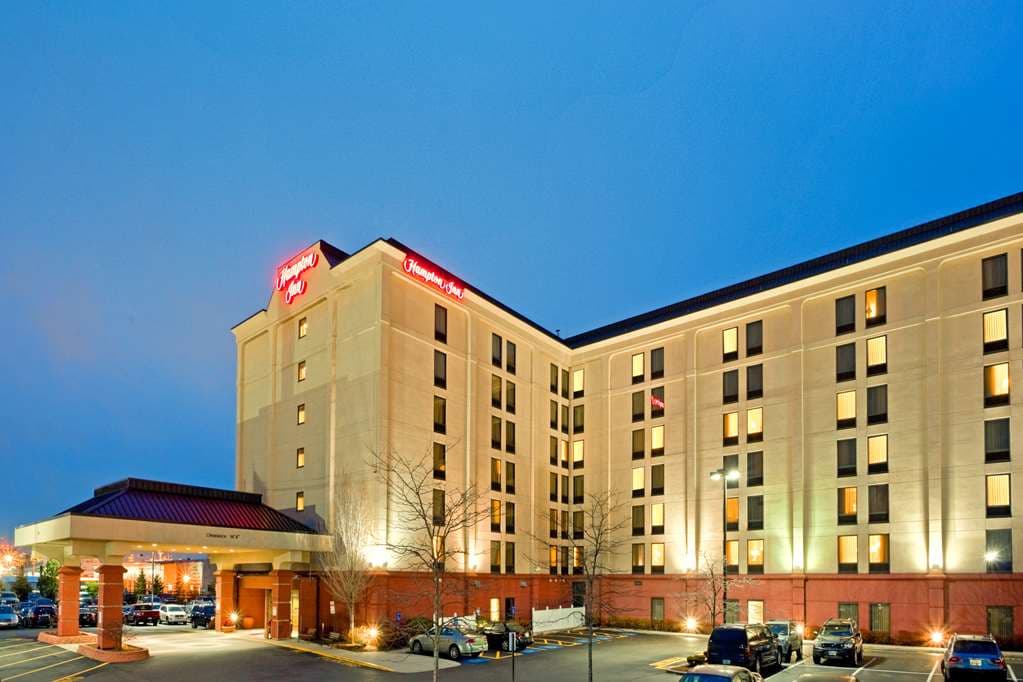 Hampton Inn Boston-Logan Airport, Hotel in Revere