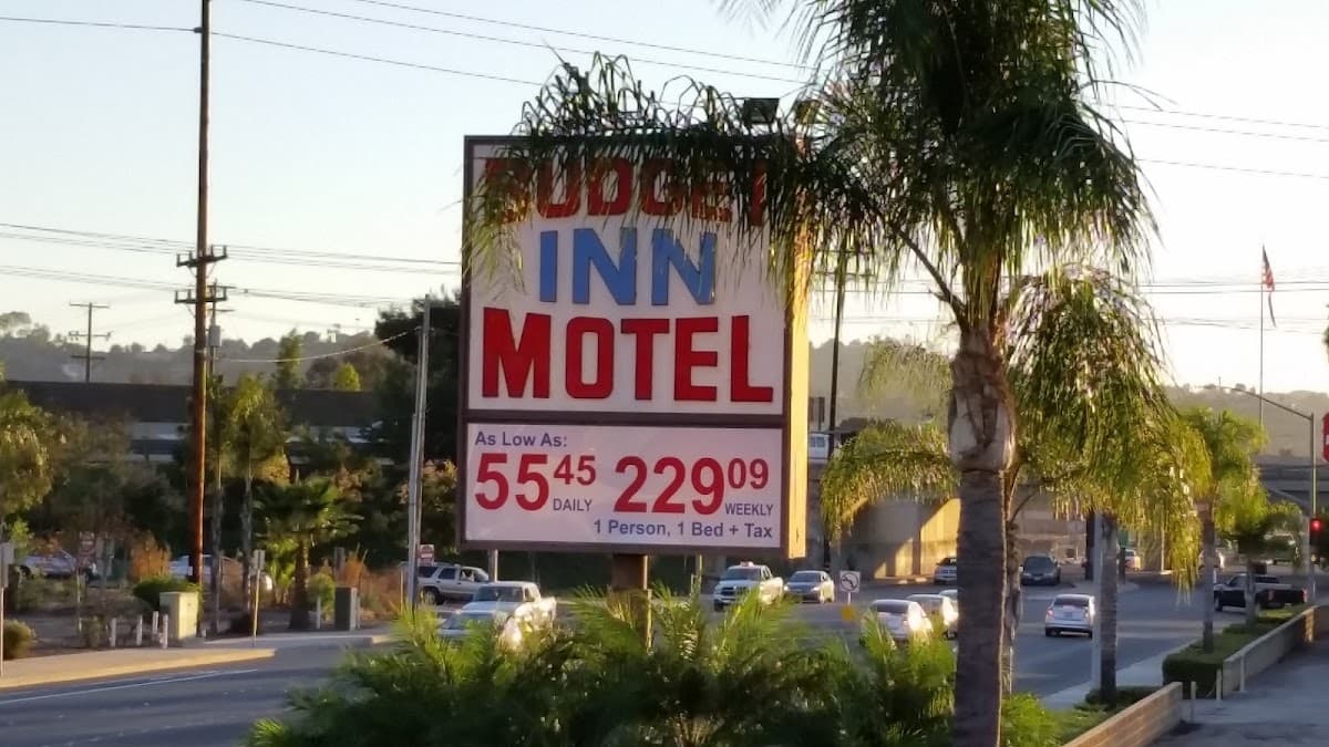 Budget Inn Global, Motel in Bostonia