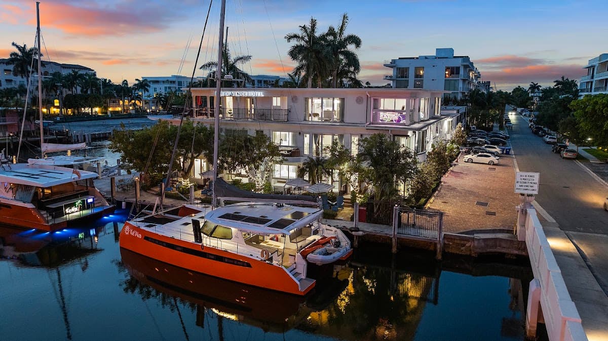 Isle of Venice Residences & Marina, Hotel in Sunrise