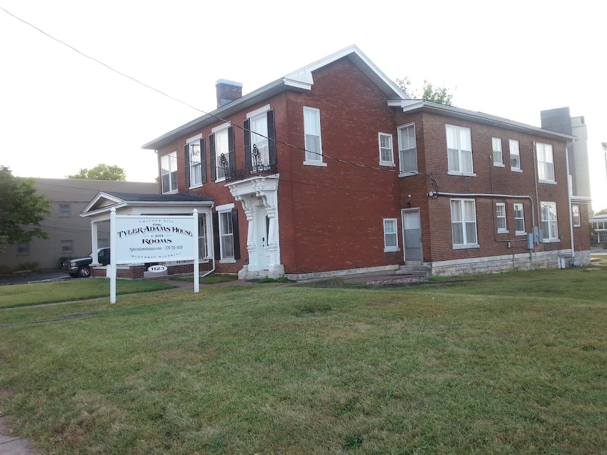 The Tyler Adams House, Hotel in Bowling Green