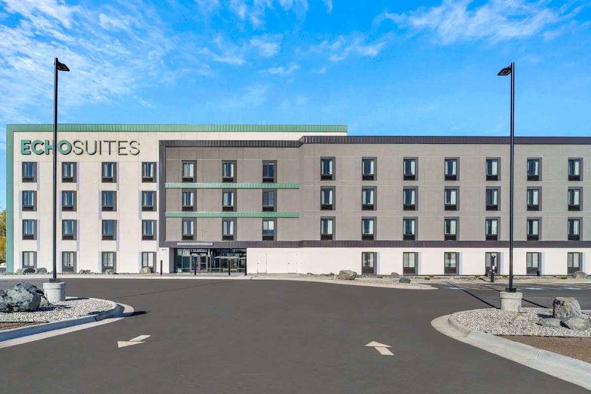 ECHO Suites Extended Stay by Wyndham Bozeman, Hotel in Bozeman