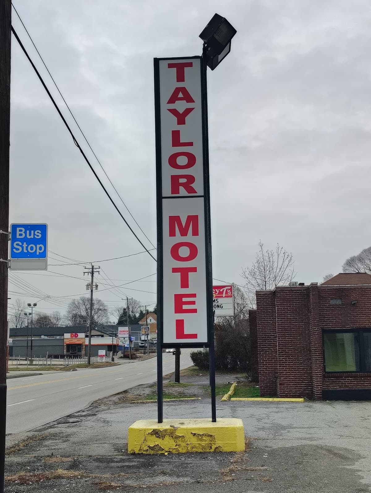 Taylor's Motel, Motel in North Versailles