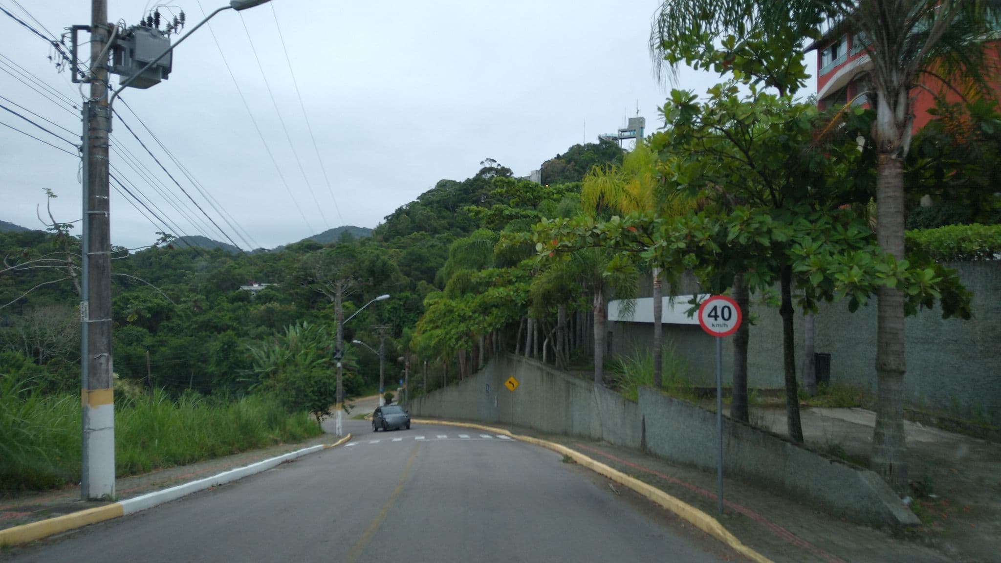 Street view near Hotel Oásis do Mar, Itapema — © diegokrein (CC BY-SA · Mapillary)
