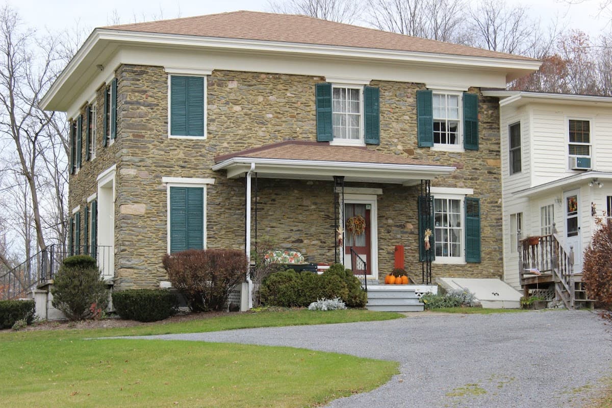 Country Comforts Bed & Breakfast, Hotel in Branchport