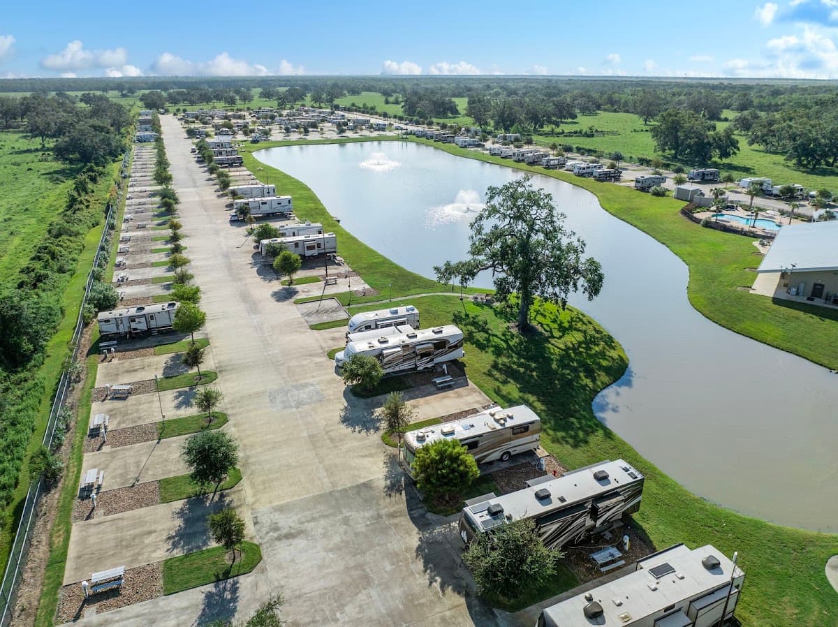 Brazoria Lakes RV Resort by QRV, Caravan Park in Brazoria