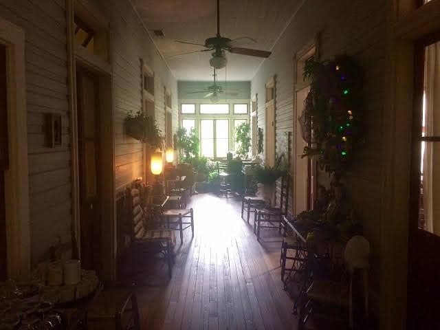 Au Bayou Teche Bed and Breakfast/ Old City Hotel, Bed & Breakfast in Breaux Bridge