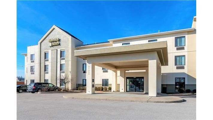 MainStay Suites St. Louis Airport, Aparthotel in Saint Ann