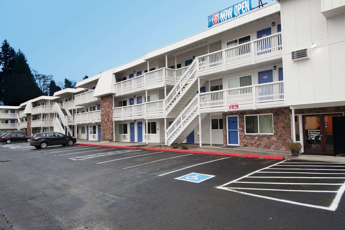 Motel 6 Bremerton, WA, Hotel in Navy Yard City