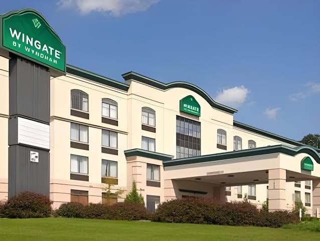 Harrisburg East Inn and Suites, Hotel in Highspire