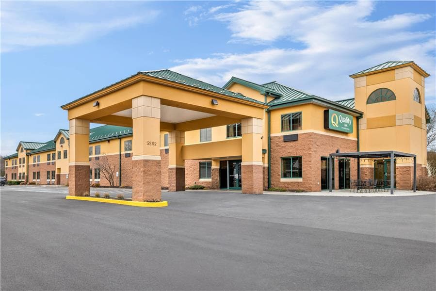 Quality Inn Brewerton - Syracuse Oneida Lake Area, Hotel in Brewerton