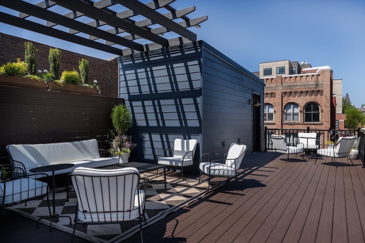 The Diplomat Hotel, Hotel in Old City