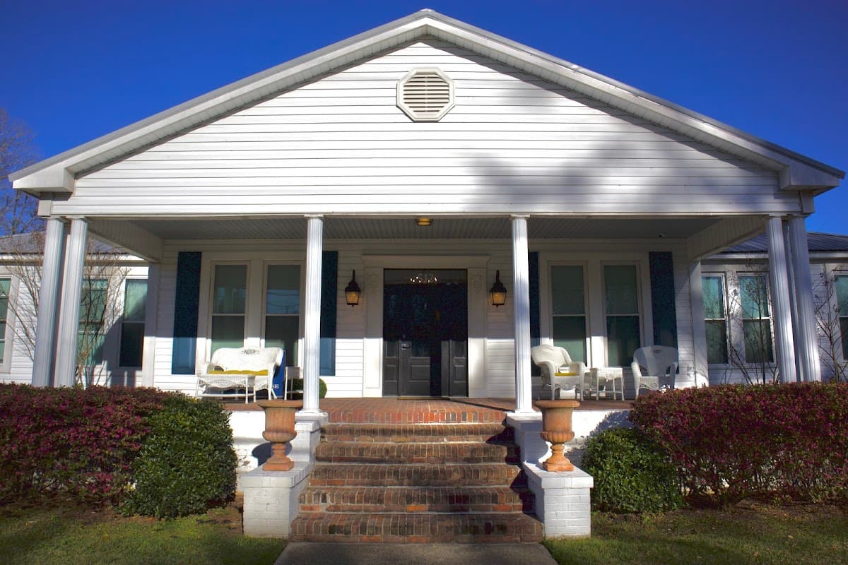 The Holley House Bed & Breakfast, Hotel in Brewton