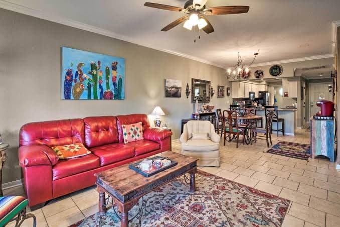 Lakefront Lago Vista Condo w/ Resort Amenities!, Resort in Lago Vista