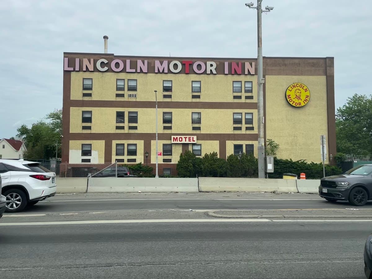 Lincoln Atlantic Motor Inn, Hotel in Briarwood