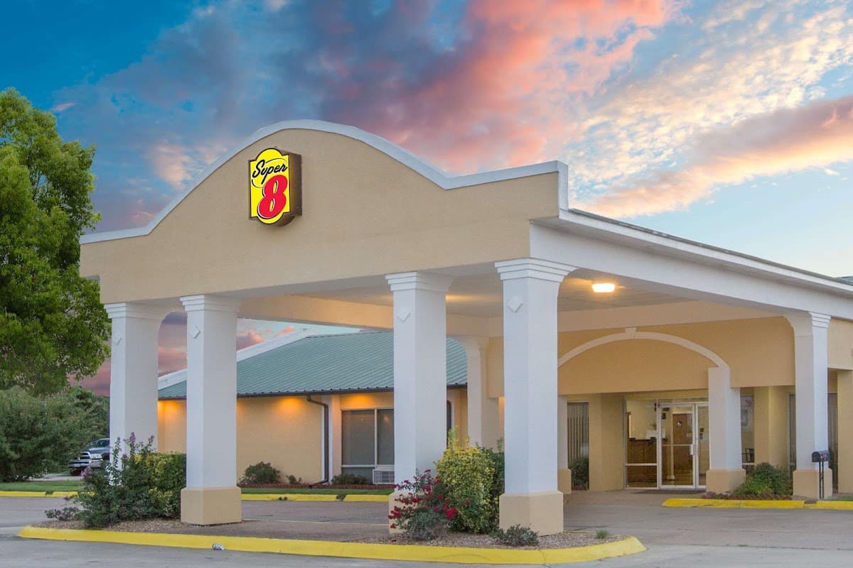 Super 8 by Wyndham Brinkley, Hotel in Brinkley