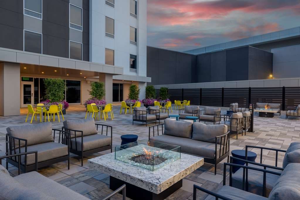 Home2 Suites by Hilton Bristol, Hotel in Bristol