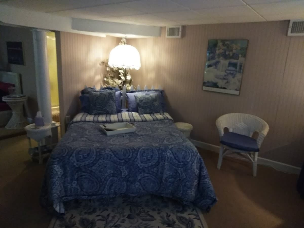 Boone Docks On River Bed, Bed & Breakfast in Meridian Hills