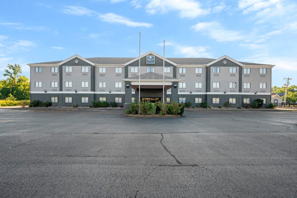 HiWay Inn Express Hotel & Suites, Hotel in Broken Bow