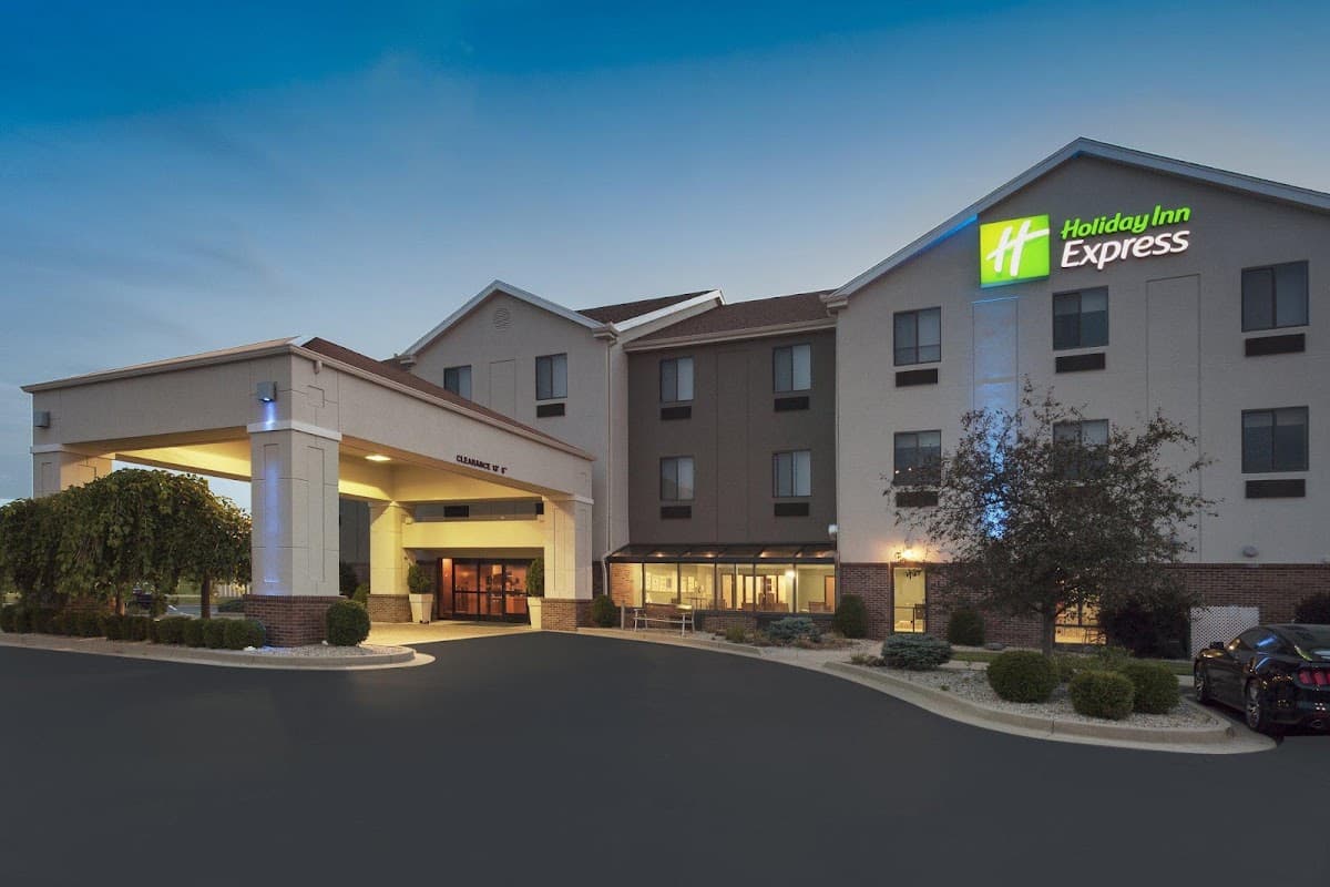 Holiday Inn Express & Suites Dayton West - Brookville by IHG, Hotel in Brookville