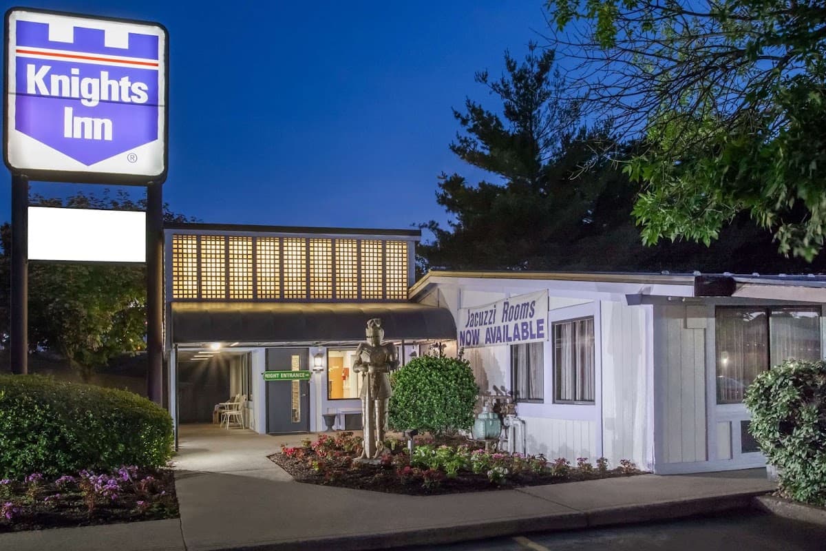 Knights Inn Pittston, Hotel in Browntown