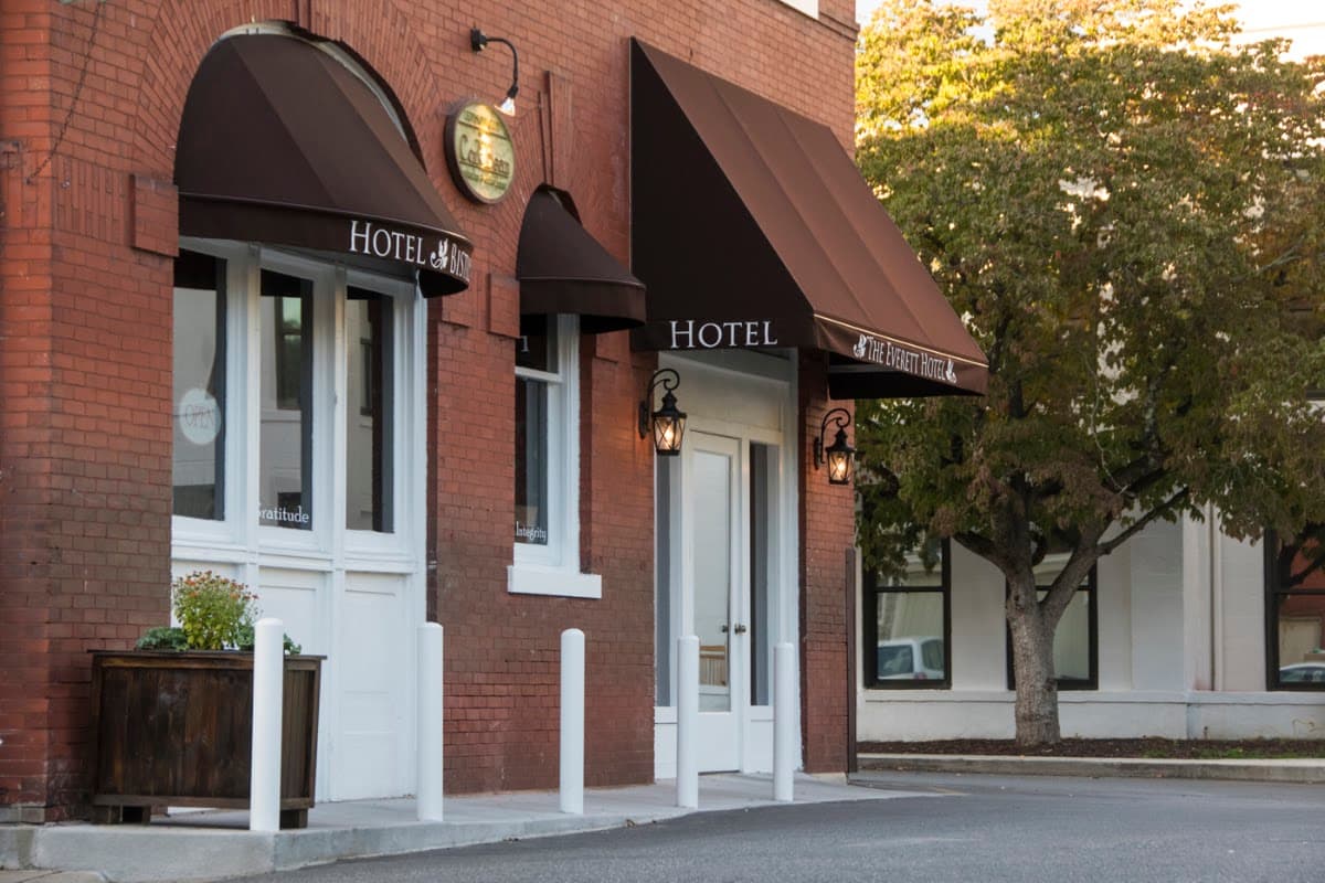 The Everett Hotel, Hotel in Bryson City