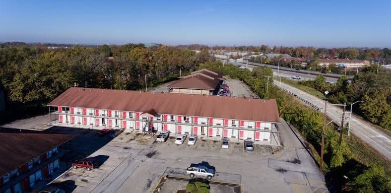 Red Carpet Inn Louisville, KY, Hotel in Hurstbourne Acres