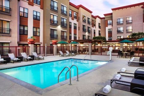 Residence Inn by Marriott Los Angeles Burbank/Downtown, Hotel in Burbank