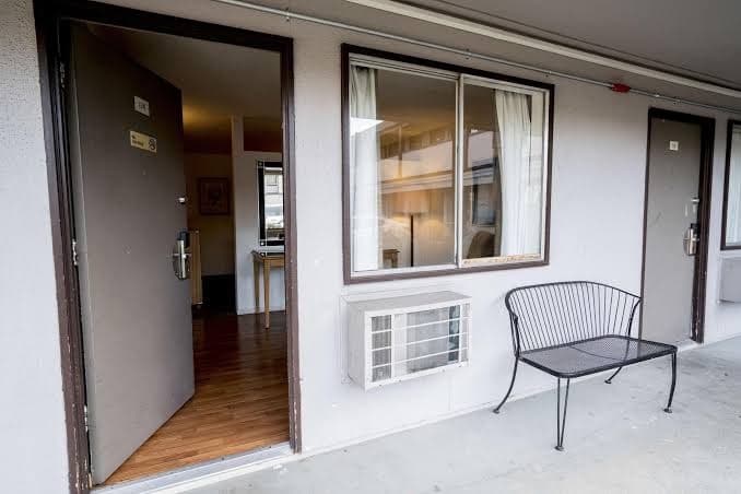 Seatac Inn and Airport Parking, Motel in SeaTac