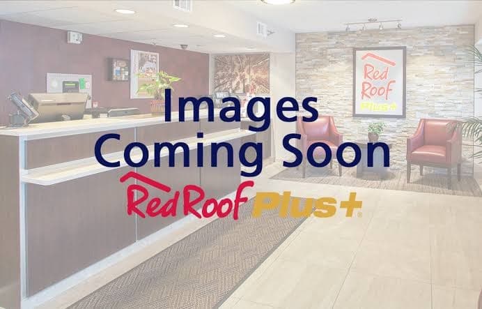 Red Roof PLUS+ Brooklyn, NY, Hotel in Cypress Hills