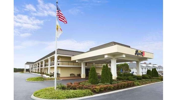 Super 8 by Wyndham Calhoun, Hotel in Calhoun