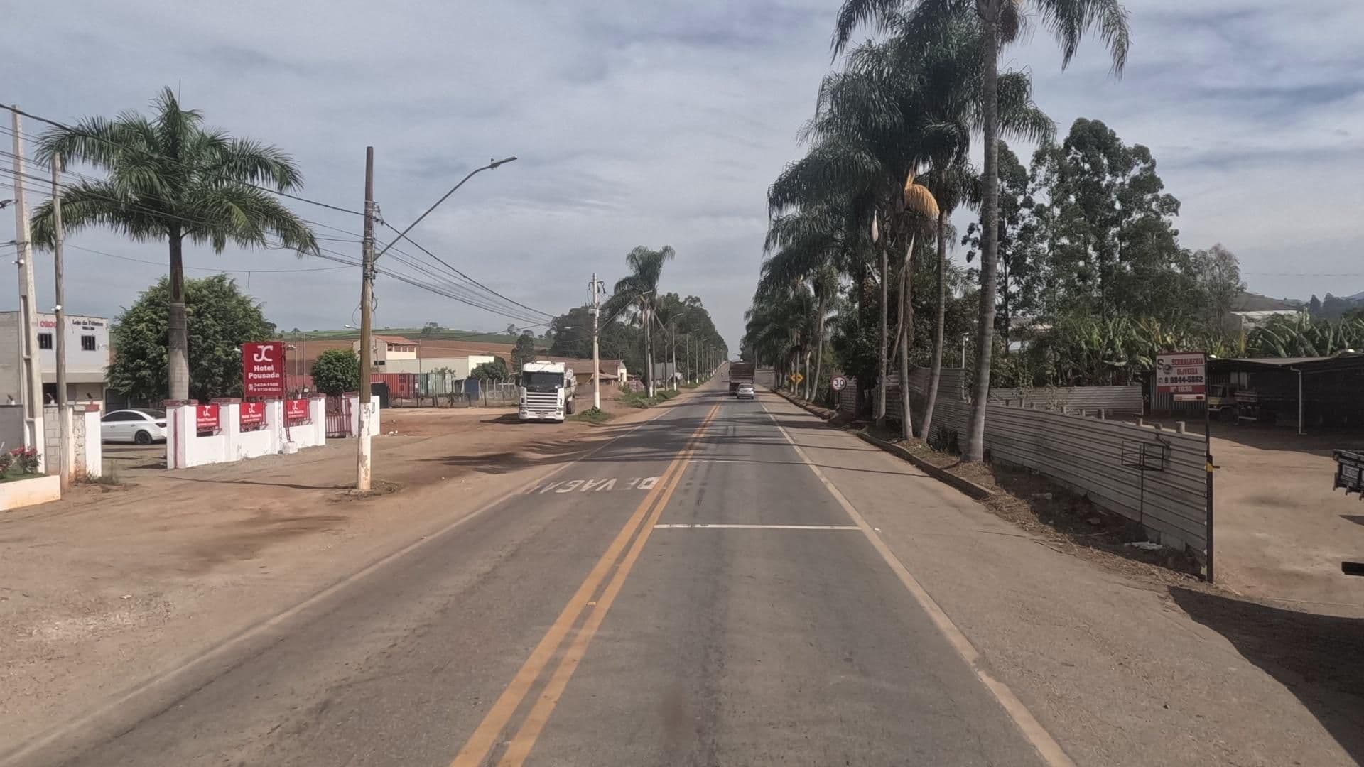 Street view near JC, Congonhal — © bct (CC BY-SA · Mapillary)