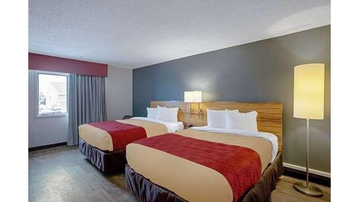 Quality Inn Frontier at U.S. Hwy 30, Hotel in Camanche