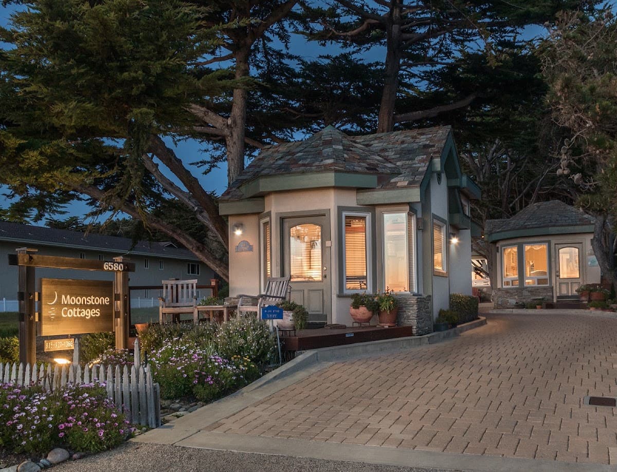 Moonstone Cottages, Hotel in Cambria
