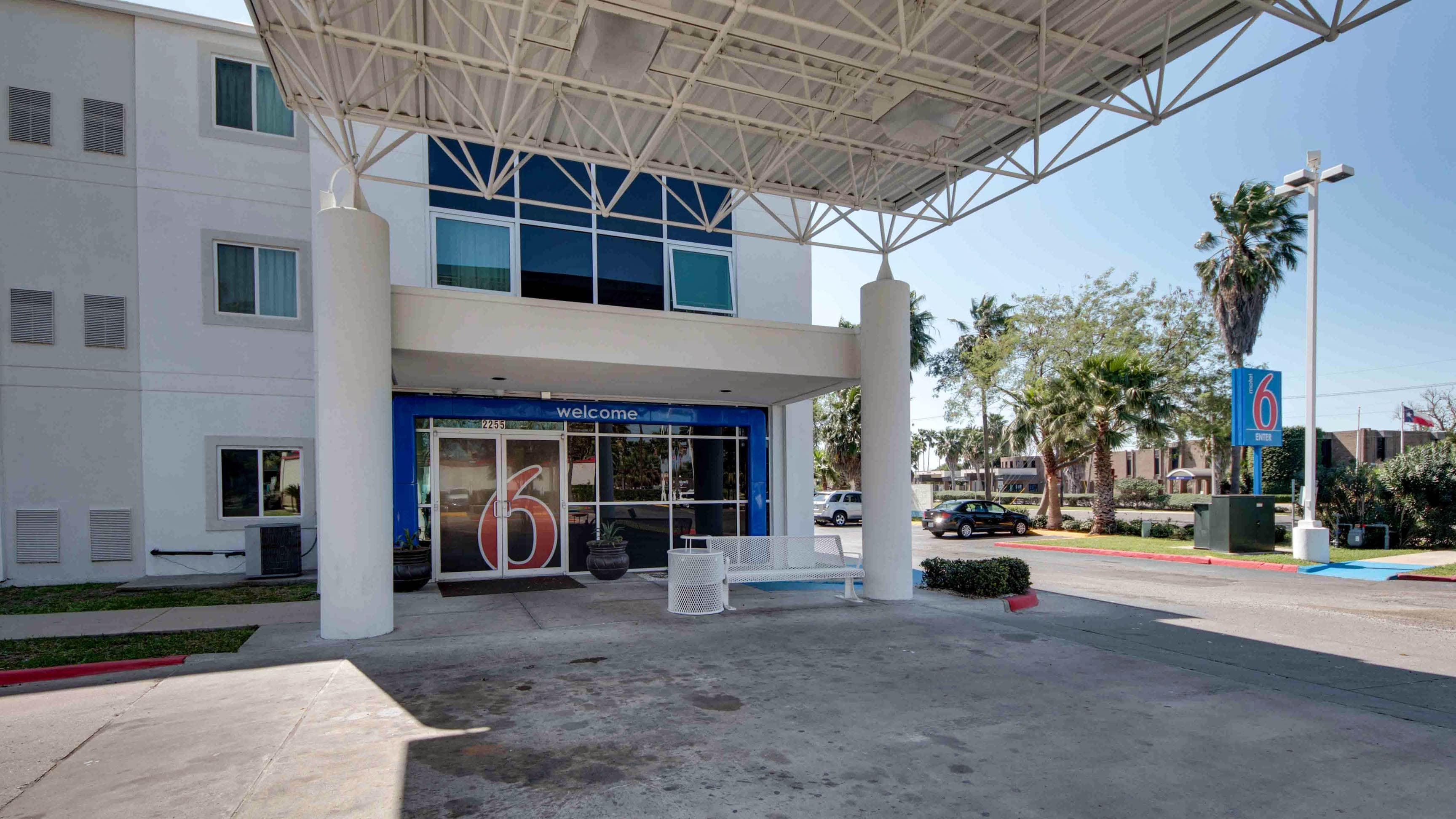 Motel 6 Brownsville, TX, Cameron Park Colonia