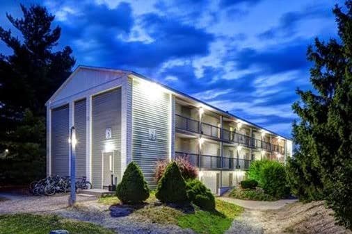 Campus Gate hotel, Hotel in Canandaigua