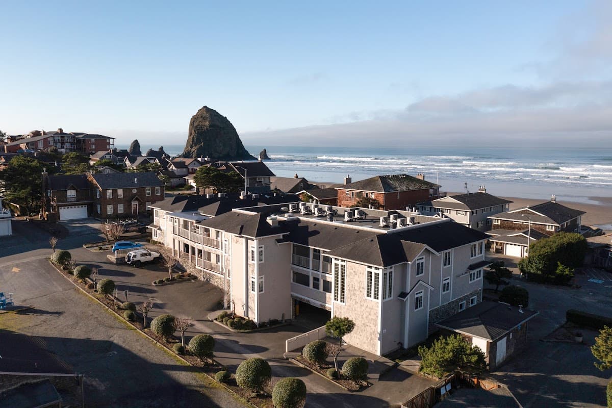 Pacific Suites by Hallmark, Hotel in Cannon Beach