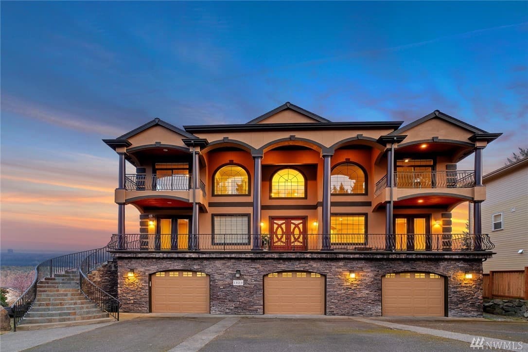 Villa Luna, Bed & Breakfast in Canterwood