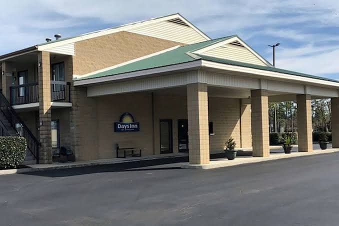 Parkerton Inn, Hotel in Cape Carteret